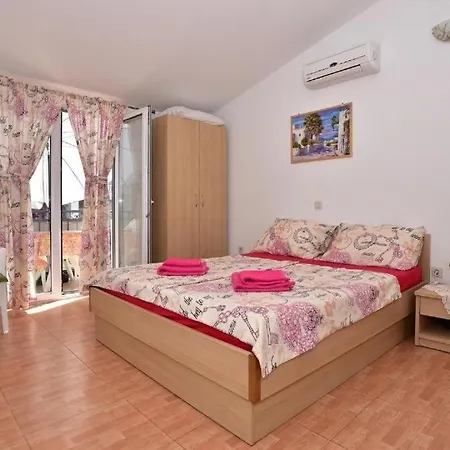 Апартаменты With Parking Space - 24785