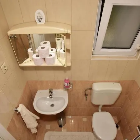 Апартаменты With Parking Space - 24785 *