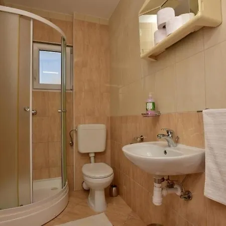 Апартаменты With Parking Space - 24785 *
